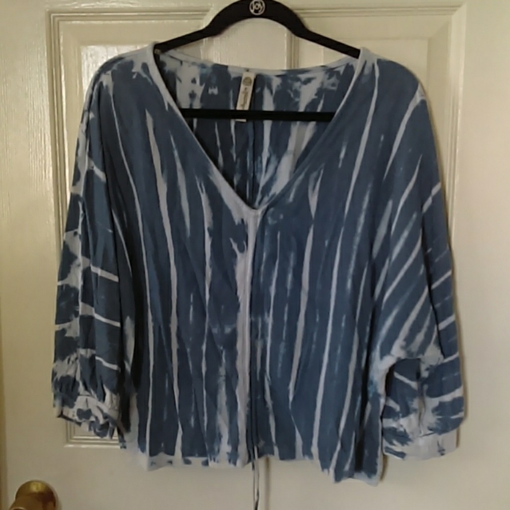 American Rag blue and white tie dyed shirt